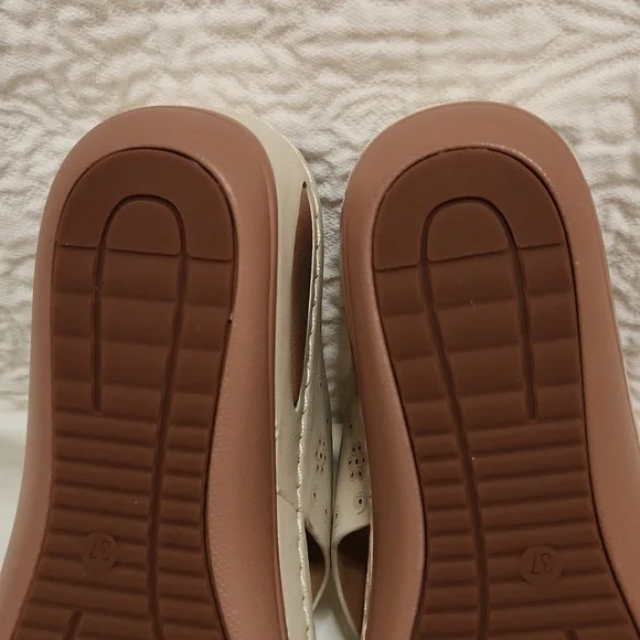 New!Light beige flower wedge flip flop arch support thong sandal off white ivory - Picture 9 of 11